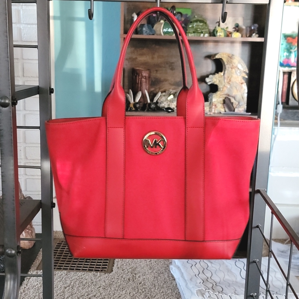 Michael Kors purse